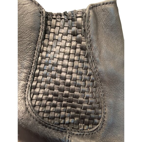 Journee Signature Women's Emerson Black Leather Booties Size 7 NWOT‎ - Picture 10 of 13